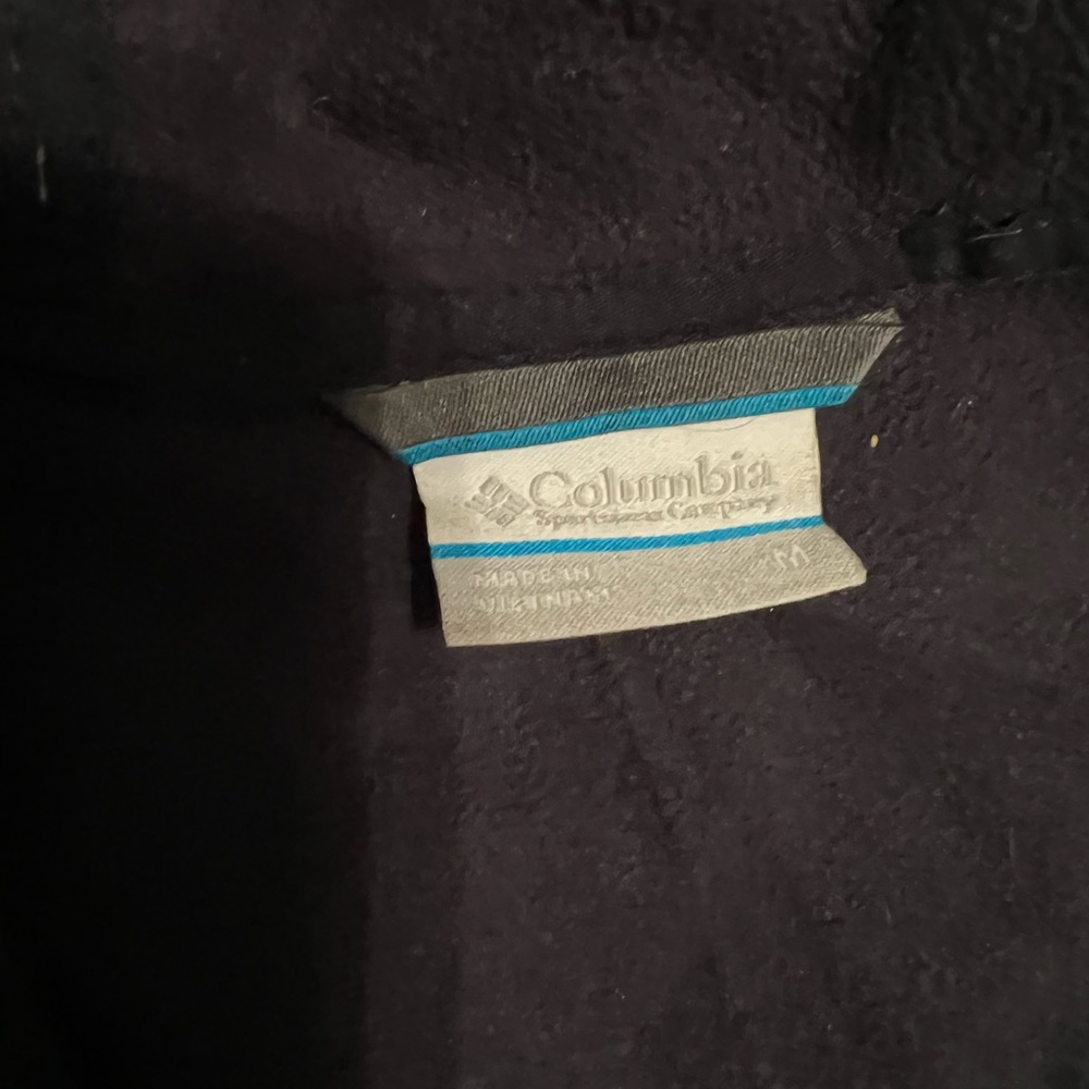 Black light weight Columbia jacket with hood